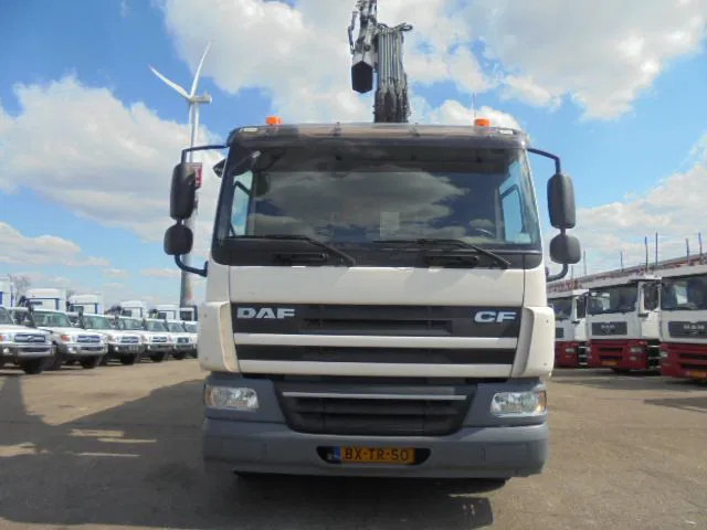 DAF FAN CF75-250 6X2 - Camión de basura: foto 2 DAF FAN CF75-250 6X2 - Camión de basura: foto 2