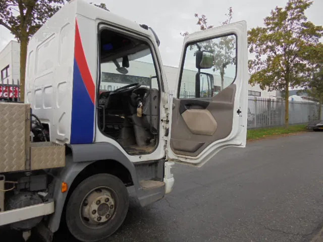 Leasing de DAF LF 180 FA DAF LF 180 FA: foto 10