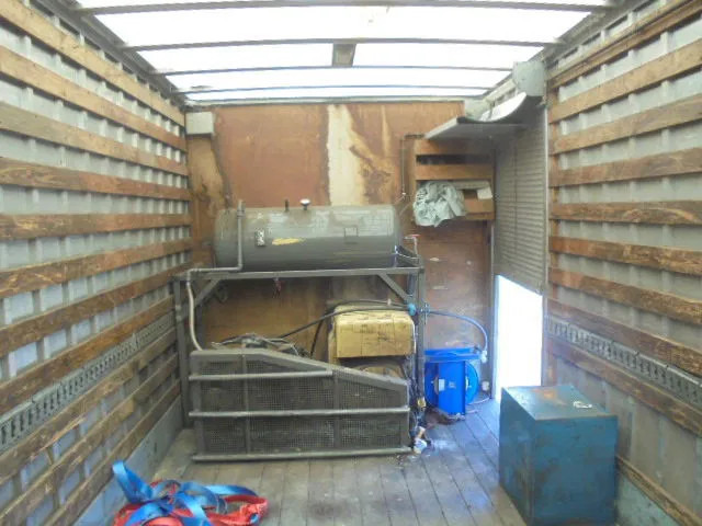 DAF LF 45 150 NL TRUCK SERVICE TRUCK SERVICE TRUCK MET COMPRESSOR - Camión caja cerrada: foto 4 DAF LF 45 150 NL TRUCK SERVICE TRUCK SERVICE TRUCK MET COMPRESSOR - Camión caja cerrada: foto 4