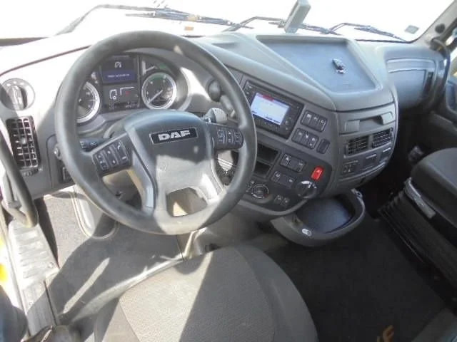 Camión caja abierta DAF XF 510 FAR 6X2: foto 17 Camión caja abierta DAF XF 510 FAR 6X2: foto 17