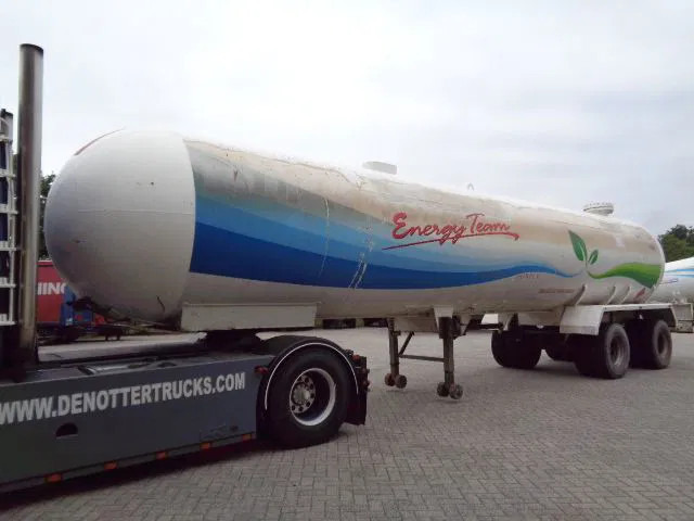 Diversen ISISAN 45M3 LPG-BUTANE - Semirremolque cisterna: foto 1 Diversen ISISAN 45M3 LPG-BUTANE - Semirremolque cisterna: foto 1