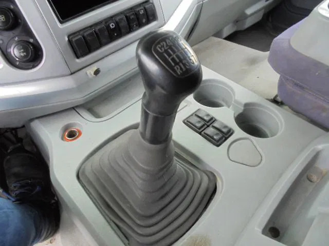 Camión volquete Diversen SPECIAAL EXPORT PRICE FOTON DAIMLER TX 3234 6X4: foto 10