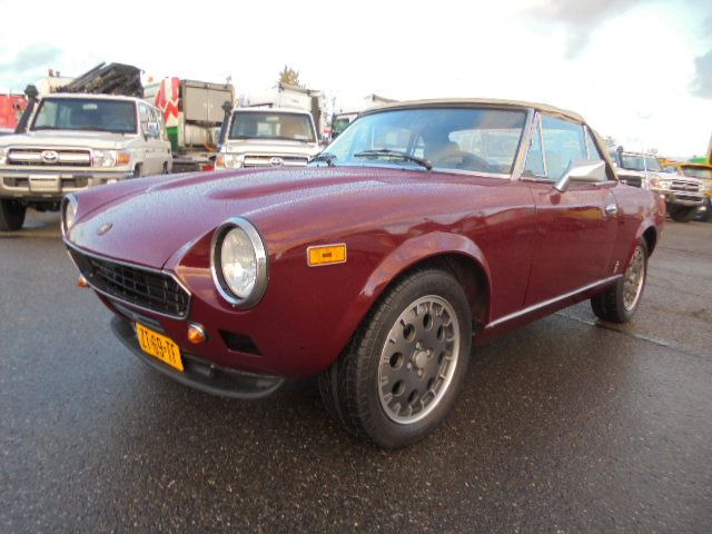 Fiat 124 SPIDER 2000 USA - Descapotable: foto 1 Fiat 124 SPIDER 2000 USA - Descapotable: foto 1