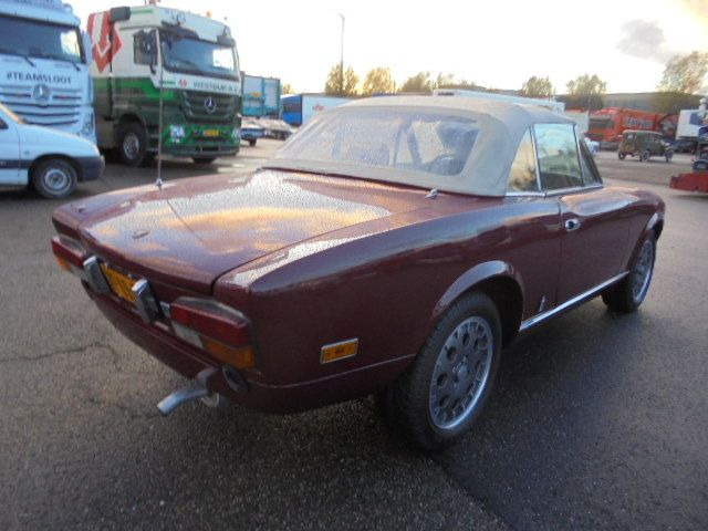 Fiat 124 SPIDER 2000 USA - Descapotable: foto 5 Fiat 124 SPIDER 2000 USA - Descapotable: foto 5