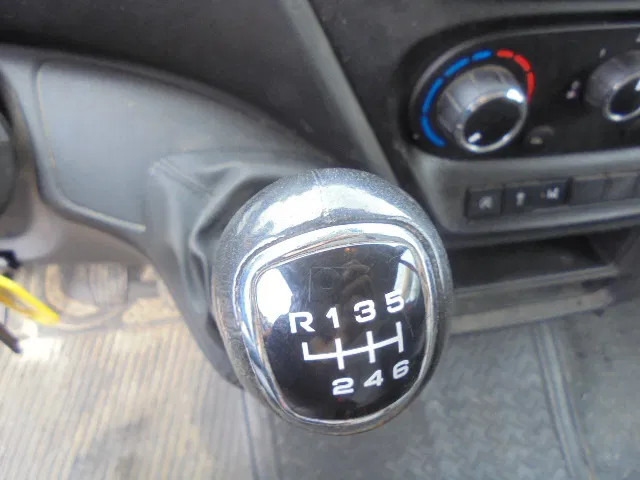 Furgoneta Iveco Daily 35C14: foto 19