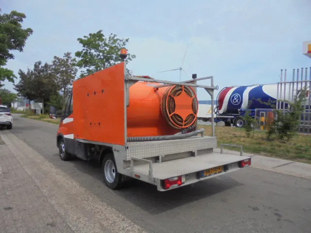 Furgoneta Iveco Daily 35C14: foto 7