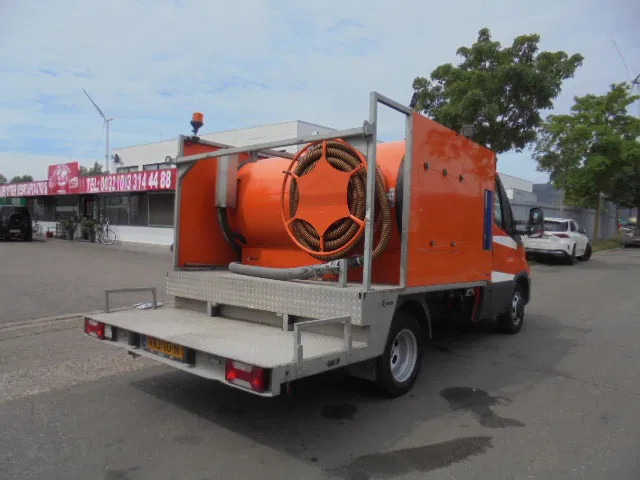 Furgoneta Iveco Daily 35C14: foto 5