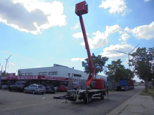 Renault Maxity 120 DXI - Furgoneta: foto 4 Renault Maxity 120 DXI - Furgoneta: foto 4