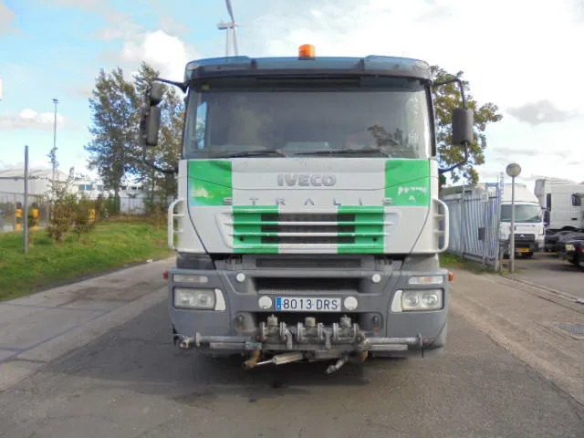 Iveco Stralis 270 - Camión cisterna: foto 2 Iveco Stralis 270 - Camión cisterna: foto 2