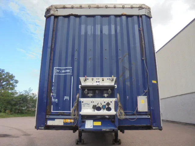 Krone SD NL KENTEKEN BPW TROMMEL ASSEN 35 IN STOCK - Semirremolque lona: foto 2 Krone SD NL KENTEKEN BPW TROMMEL ASSEN 35 IN STOCK - Semirremolque lona: foto 2