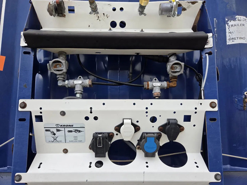 Krone SD NL TRAILER 25X IN STOCK - Semirremolque lona: foto 2 Krone SD NL TRAILER 25X IN STOCK - Semirremolque lona: foto 2