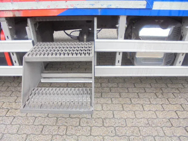 MAN TGM 12.250 NL TRUCK - Camión caja cerrada: foto 5 MAN TGM 12.250 NL TRUCK - Camión caja cerrada: foto 5