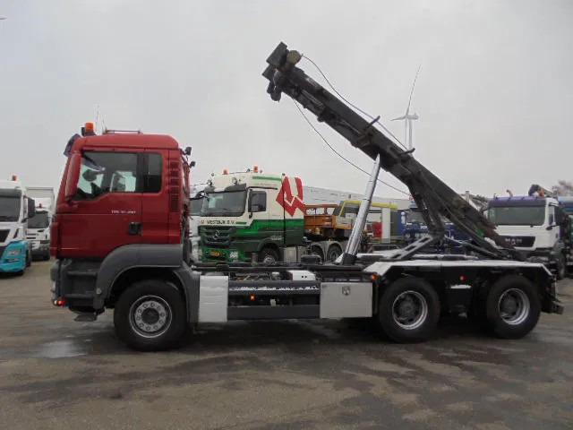 MAN TGS 26.480 6X4 BB - Camión con equipo de cable: foto 2 MAN TGS 26.480 6X4 BB - Camión con equipo de cable: foto 2