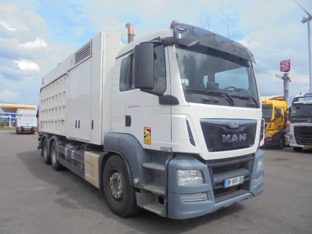 MAN TGS 33.440 ZAND ZUIGER - Limpieza de alcantarillado: foto 3 MAN TGS 33.440 ZAND ZUIGER - Limpieza de alcantarillado: foto 3