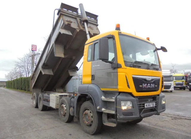 MAN TGS 35.400 8X4 RHD - Camión volquete: foto 1 MAN TGS 35.400 8X4 RHD - Camión volquete: foto 1