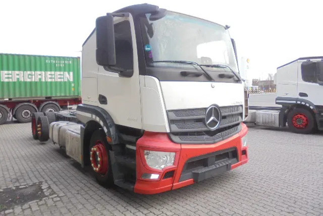 Mercedes-Benz Actros 2340 LL 6X2 - Camión portavehículos: foto 3 Mercedes-Benz Actros 2340 LL 6X2 - Camión portavehículos: foto 3