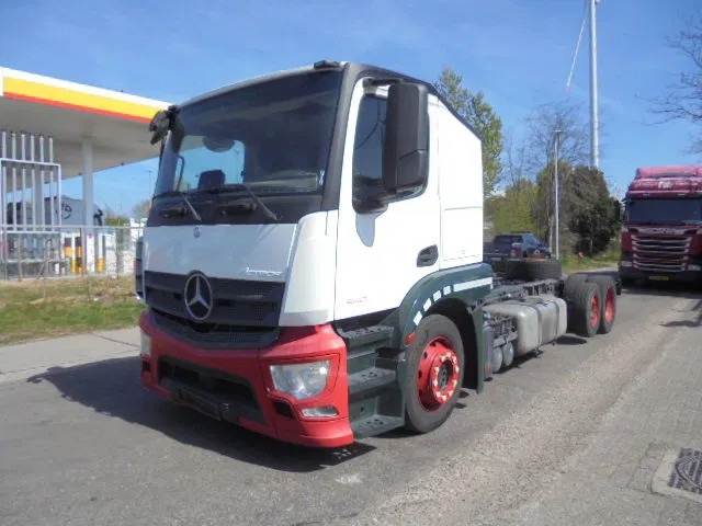 Mercedes-Benz Actros 2340 LL - Camión portavehículos: foto 1 Mercedes-Benz Actros 2340 LL - Camión portavehículos: foto 1