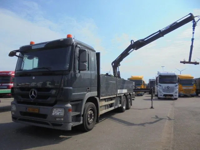 Mercedes-Benz Actros 2532 NL TRUCK - Camión grúa: foto 1 Mercedes-Benz Actros 2532 NL TRUCK - Camión grúa: foto 1