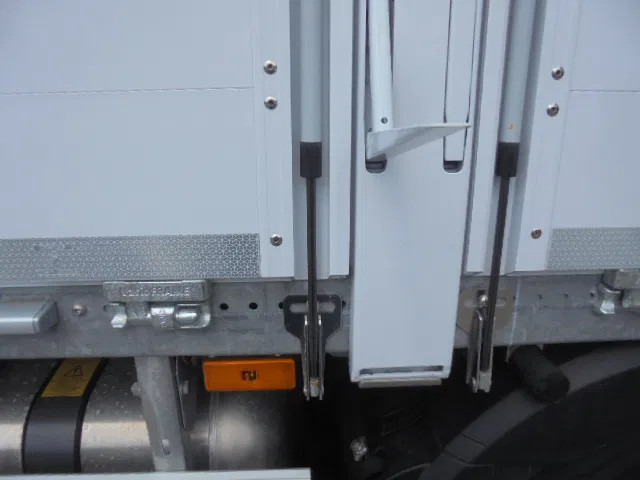 Camión grúa nuevo Mercedes-Benz Arocs 2545 + RETARDER 6X2 NEW /DEMO: foto 19