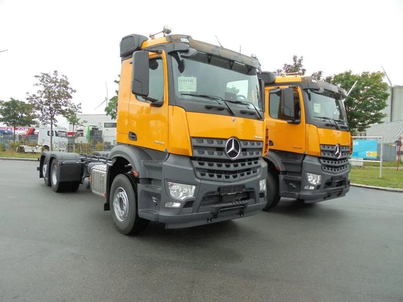 Mercedes-Benz Arocs AROCS 2848 6X2 - Camión chasis: foto 4 Mercedes-Benz Arocs AROCS 2848 6X2 - Camión chasis: foto 4