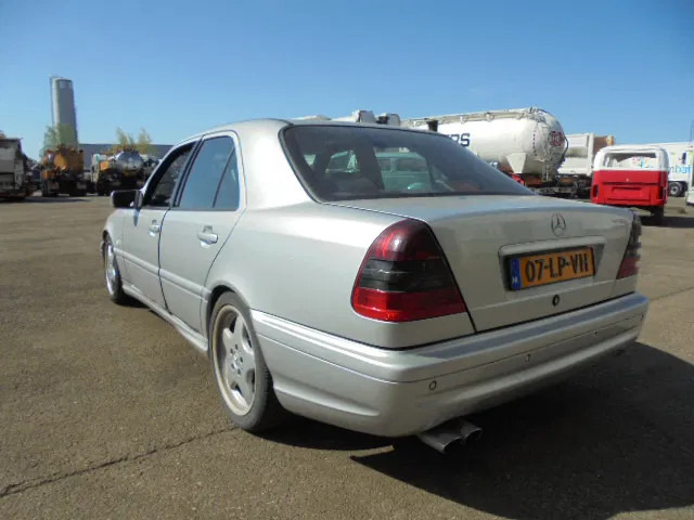 Mercedes-Benz C-Klasse 43 AMG - Sedan: foto 4 Mercedes-Benz C-Klasse 43 AMG - Sedan: foto 4