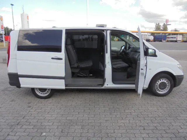 Mercedes-Benz Vito 110 - Furgoneta pequeña, Furgoneta combi: foto 4 Mercedes-Benz Vito 110 - Furgoneta pequeña, Furgoneta combi: foto 4