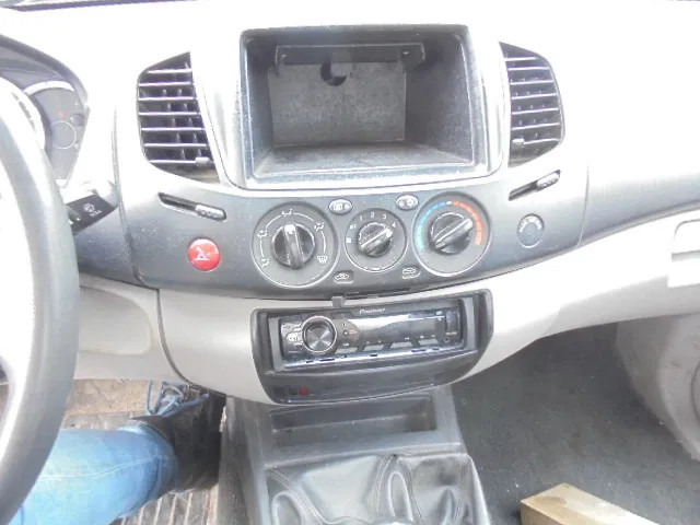 Pick-up Mitsubishi L200 4X4 PICK-UP: foto 10