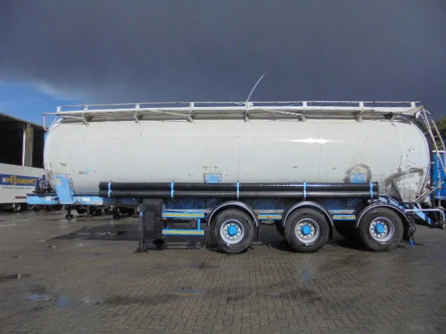 SPITZER BP SK 50 - Semirremolque cisterna: foto 2 SPITZER BP SK 50 - Semirremolque cisterna: foto 2