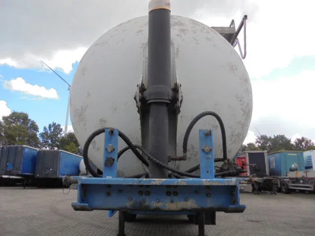 SPITZER BP SK 50 - Semirremolque cisterna: foto 2 SPITZER BP SK 50 - Semirremolque cisterna: foto 2