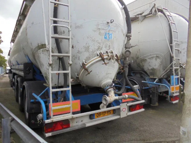 SPITZER EUROVRAC BP SK50 - Semirremolque cisterna: foto 4 SPITZER EUROVRAC BP SK50 - Semirremolque cisterna: foto 4