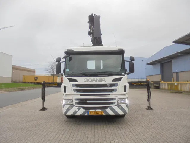 Scania P370 8X2 HAAK + KRAAN NL TRUCK LOW KM - Camión multibasculante, Camión grúa: foto 5 Scania P370 8X2 HAAK + KRAAN NL TRUCK LOW KM - Camión multibasculante, Camión grúa: foto 5