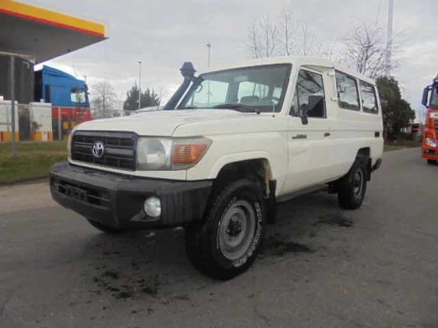 Toyota Land Cruiser HZJ78L 4WD EXPORT OUT EU ONLY - Coche: foto 1 Toyota Land Cruiser HZJ78L 4WD EXPORT OUT EU ONLY - Coche: foto 1
