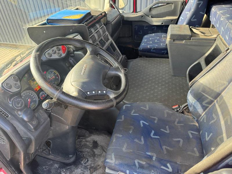 Cabeza tractora Iveco Stralis AT440S42: foto 6