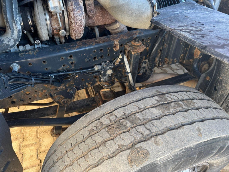 Cabeza tractora Iveco Stralis AT440S42: foto 18