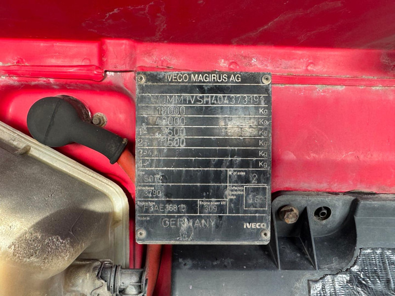 Cabeza tractora Iveco Stralis AT440S42: foto 12