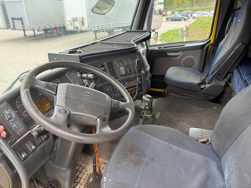 Volvo FH 12.420. NO CRANE - Cabeza tractora: foto 5 Volvo FH 12.420. NO CRANE - Cabeza tractora: foto 5