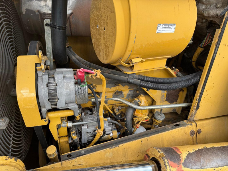 Bulldozer Caterpillar D6M: foto 10