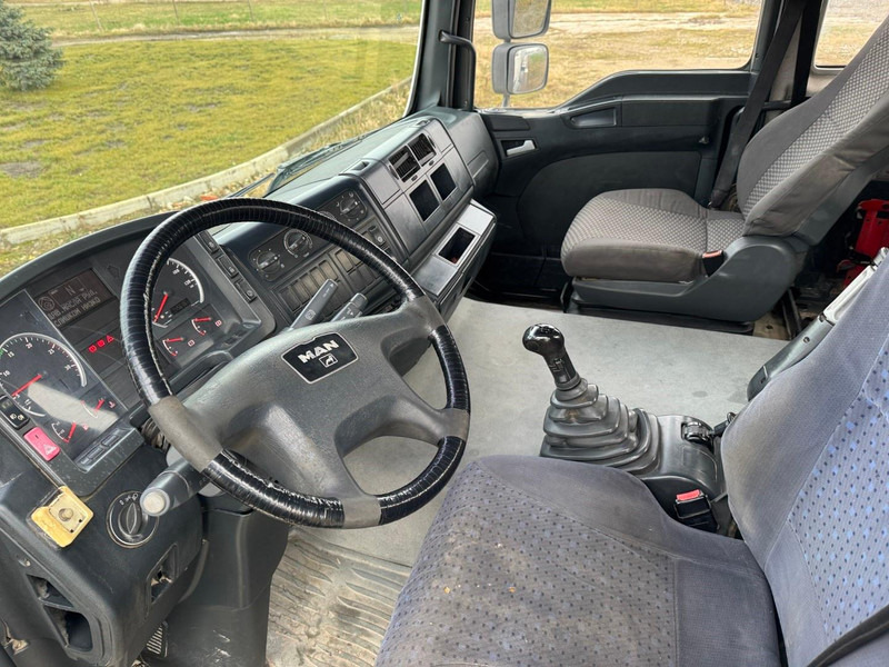 MAN TGA 41.413 - Camión hormigonera: foto 5 MAN TGA 41.413 - Camión hormigonera: foto 5