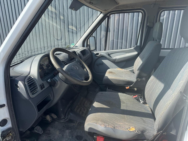 Mercedes-Benz Sprinter 311 - Furgoneta con lona: foto 5 Mercedes-Benz Sprinter 311 - Furgoneta con lona: foto 5