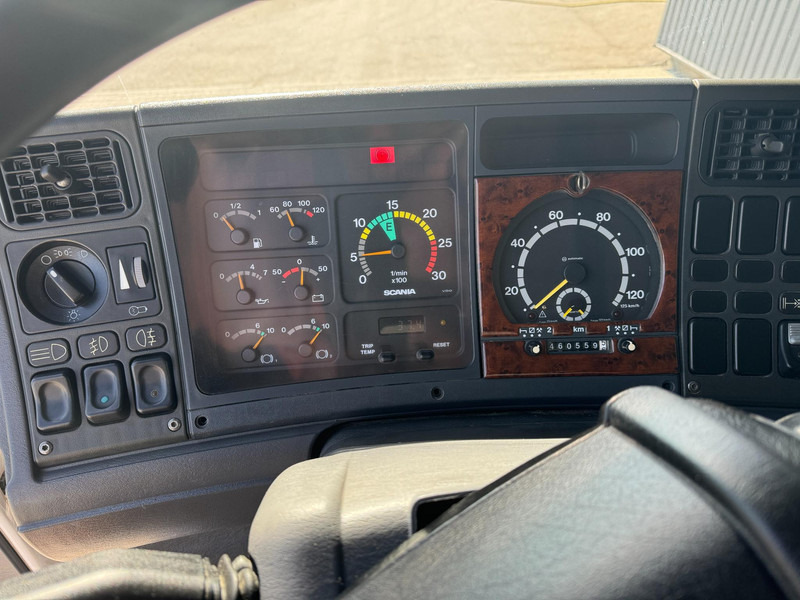 Camión volquete Scania P114: foto 9