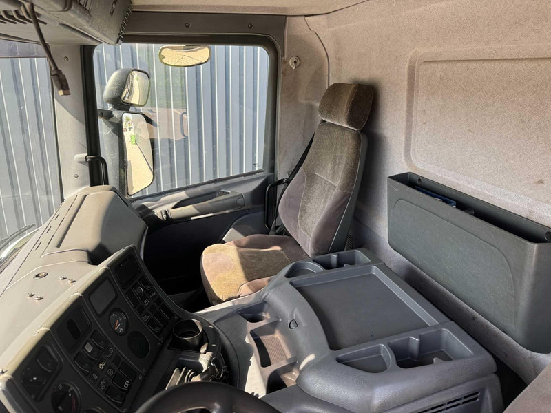 Camión volquete Scania P114: foto 10