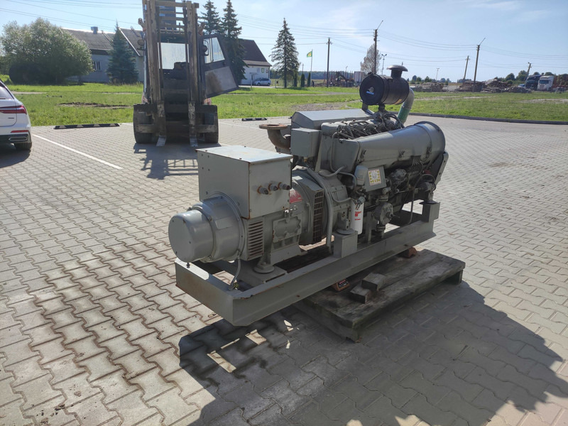 Stamford 70kva - Generador industriale: foto 3 Stamford 70kva - Generador industriale: foto 3