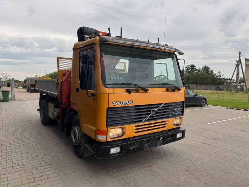 Volvo FL 10 - Camión volquete: foto 2 Volvo FL 10 - Camión volquete: foto 2