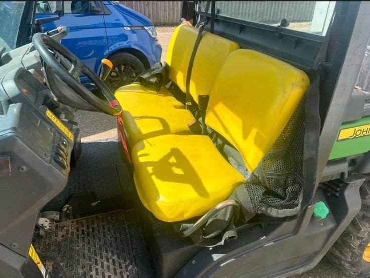 John Deere XUV865M - Cuadrimoto: foto 5 John Deere XUV865M - Cuadrimoto: foto 5