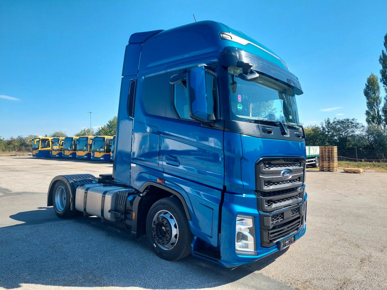 Ford F-Max 1850 LL - Cabeza tractora: foto 2 Ford F-Max 1850 LL - Cabeza tractora: foto 2