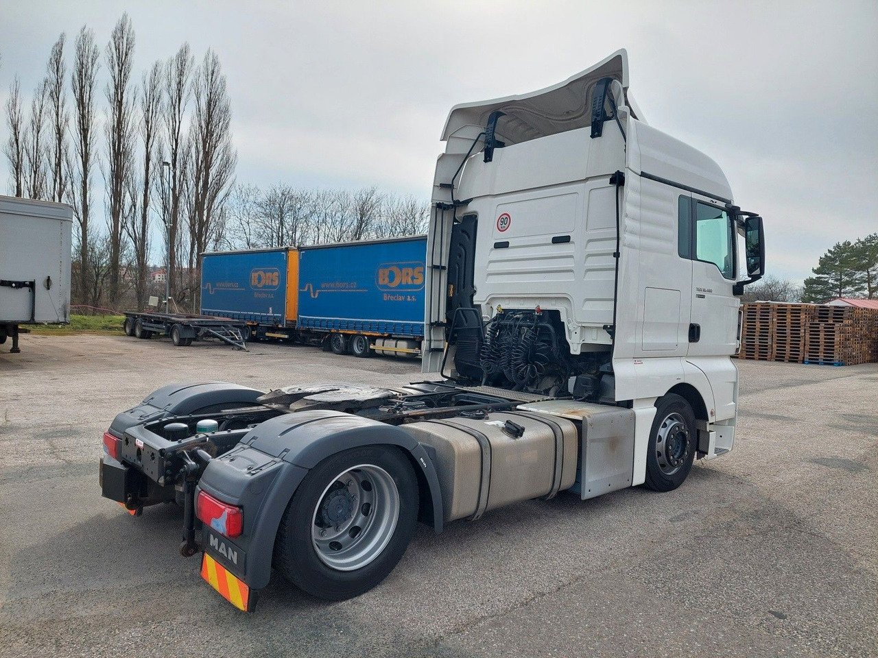 MAN TGX 18.480 4x2 LLS-U - Cabeza tractora: foto 4 MAN TGX 18.480 4x2 LLS-U - Cabeza tractora: foto 4