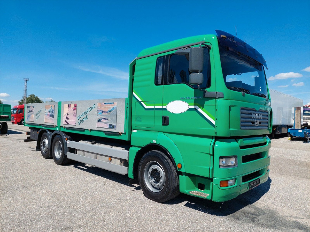 MAN TGA 26.430 LL 6x2-2 - Camión caja abierta: foto 2 MAN TGA 26.430 LL 6x2-2 - Camión caja abierta: foto 2