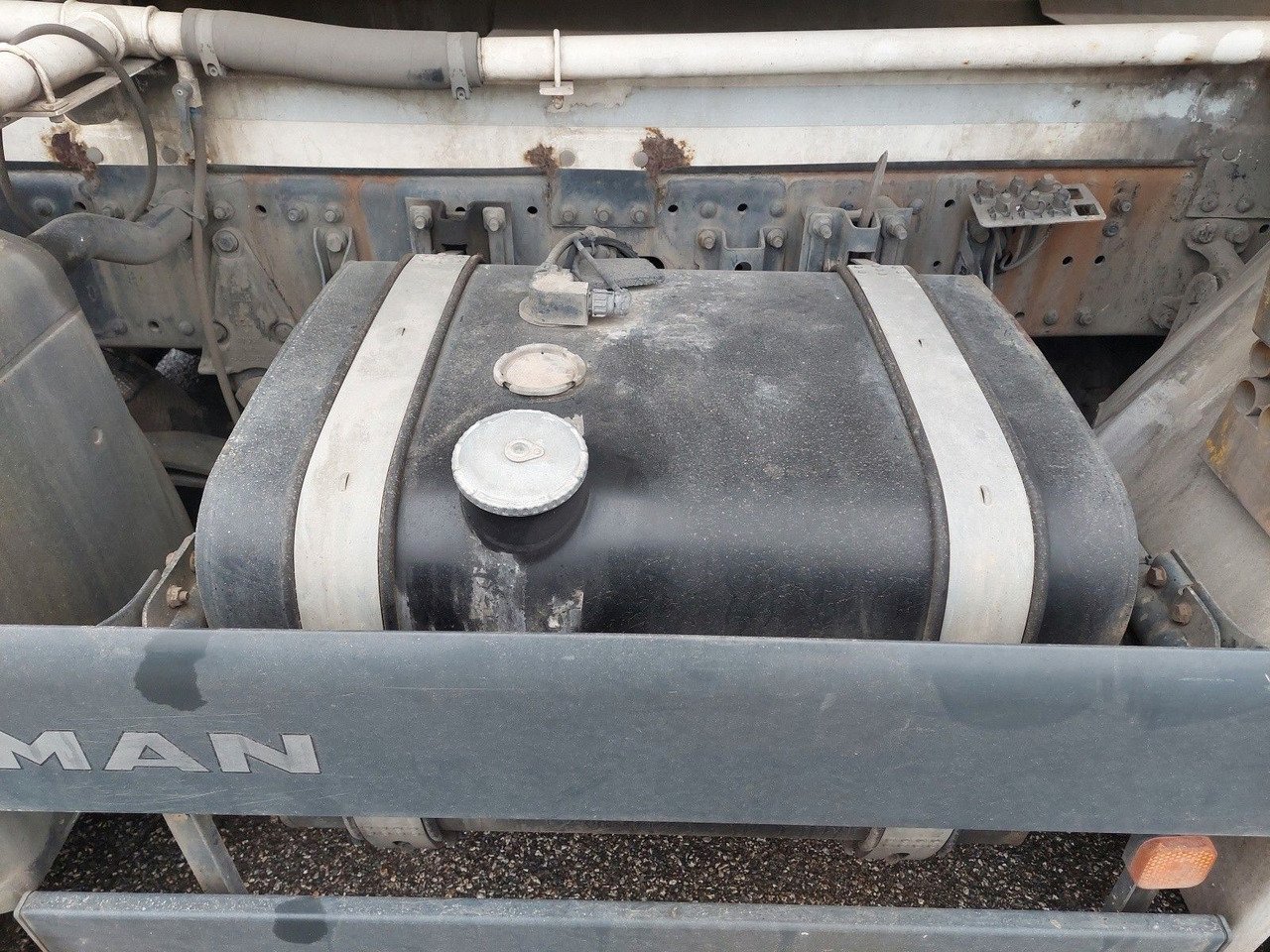 Camión hormigonera MAN TGS 32.420 BB Intermix 9m3 8x4: foto 15