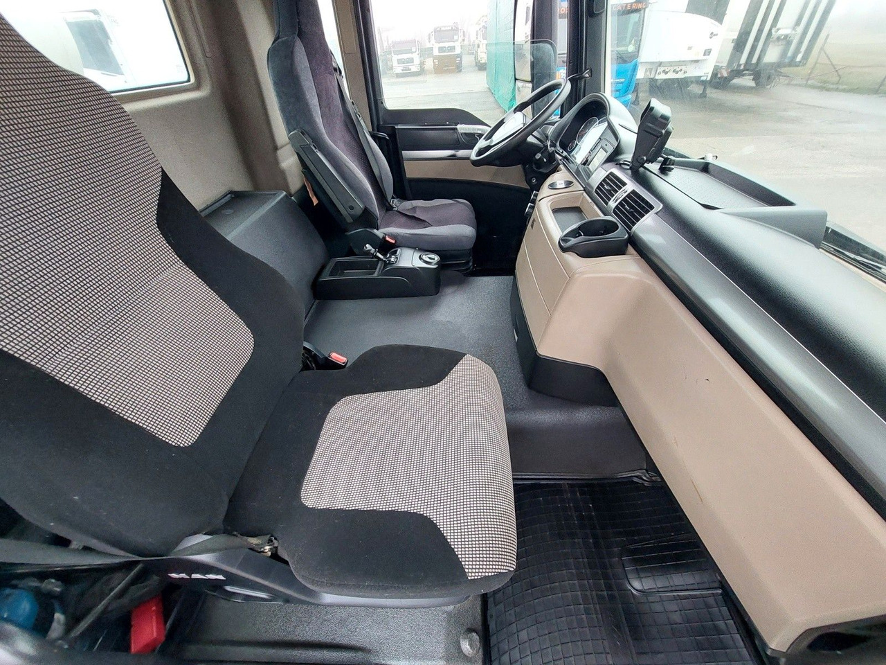 Camión hormigonera MAN TGS 32.420 BB Intermix 9m3 8x4: foto 21