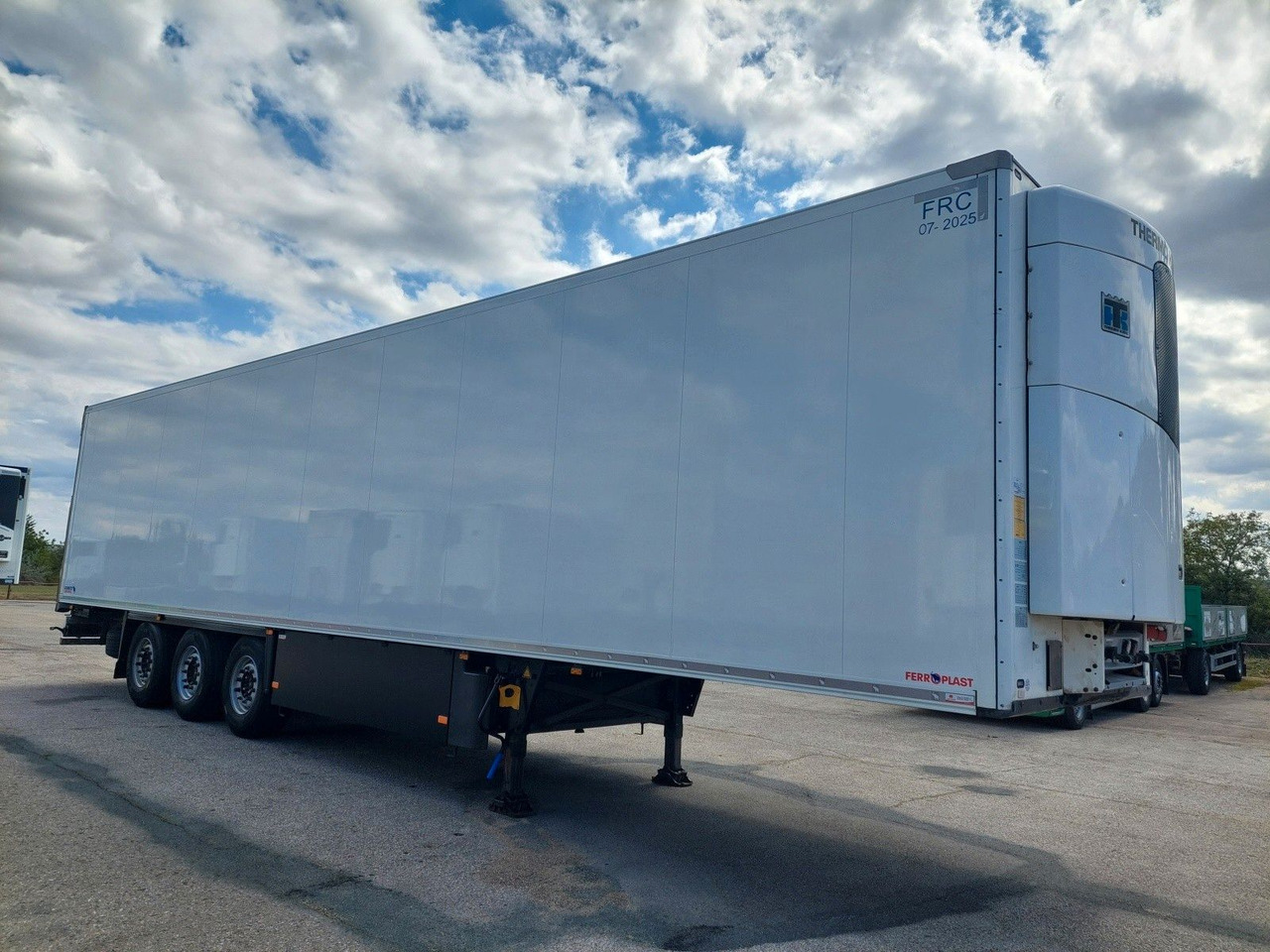 Schmitz Cargobull SKO24 ThermoKing SLXi 300 - Semirremolque frigorífico: foto 2 Schmitz Cargobull SKO24 ThermoKing SLXi 300 - Semirremolque frigorífico: foto 2